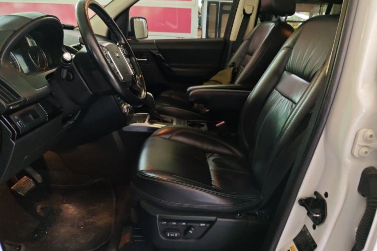 Used Land Rover Freelander 2 2015 2.0T Si4 HSE Luxury Collector's Edition Left Front Seat
