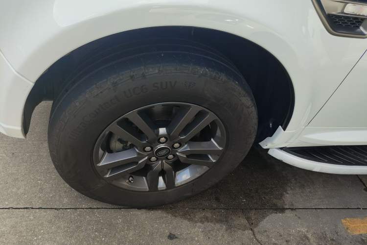 Used Land Rover Freelander 2 2015 2.0T Si4 XS Collection Edition Left Front Wheel Hub