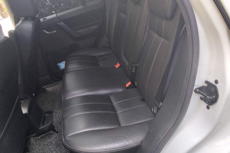 Used Land Rover Freelander 2 2015 2.0T Si4 XS Collection Edition Left Rear Seat