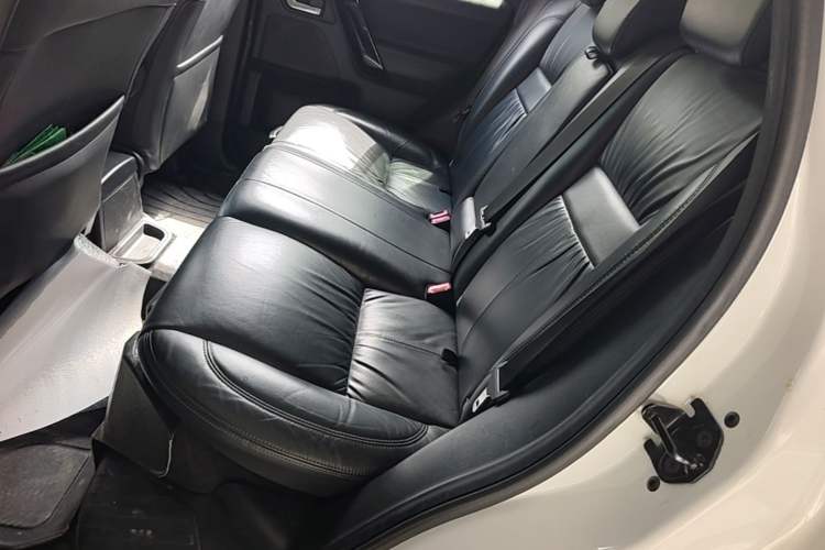 Used Land Rover Freelander 2 2015 2.0T Si4 HSE Luxury Collector's Edition Left Rear Seat
