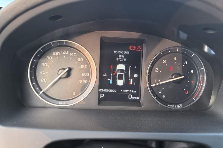 Used Land Rover Freelander 2 2015 2.0T Si4 HSE Luxury Collector's Edition Odometer Close Up
