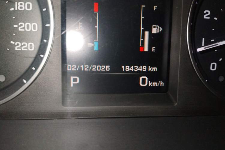Used Land Rover Freelander 2 2015 2.0T Si4 HSE Luxury Collector's Edition Odometer Close Up