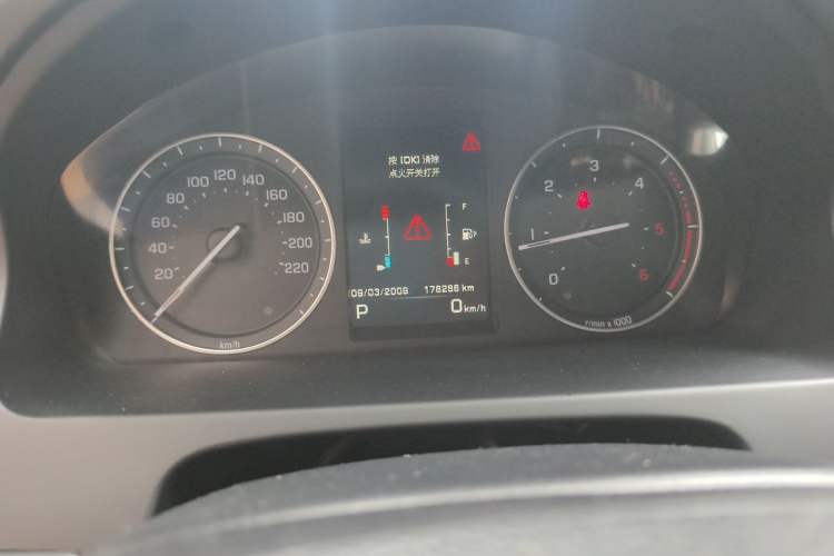 Used Land Rover Freelander 2 2015 2.2T SD4 XS Collector's Edition Odometer Close Up
