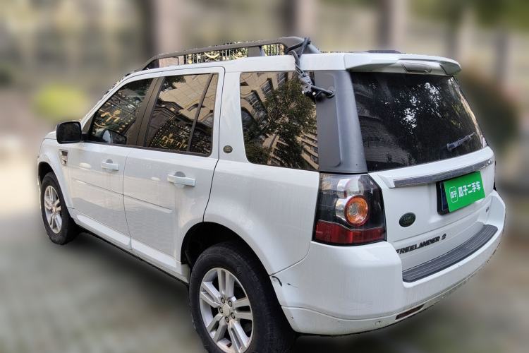 Used Land Rover Freelander 2 2015 2.0T Si4 XS Collection Edition Rear Left 45 Deg