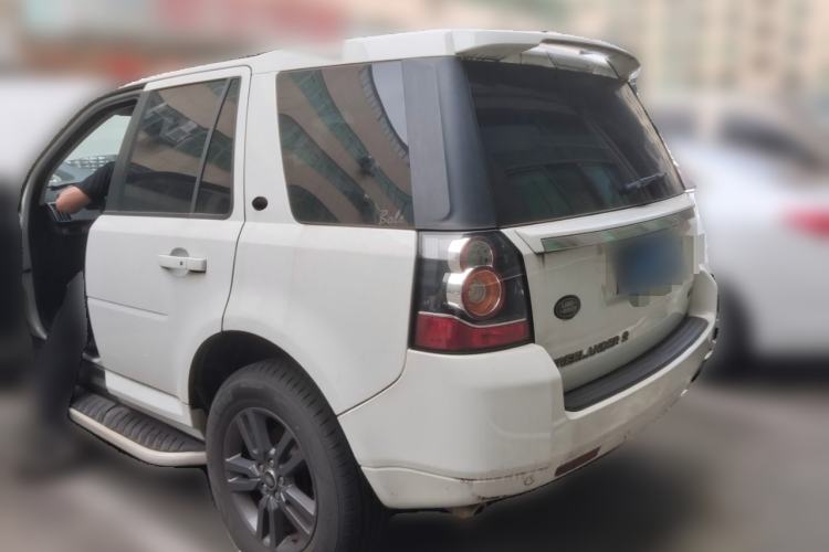 Used Land Rover Freelander 2 2015 2.0T Si4 XS Collection Edition Rear Left 45 Deg