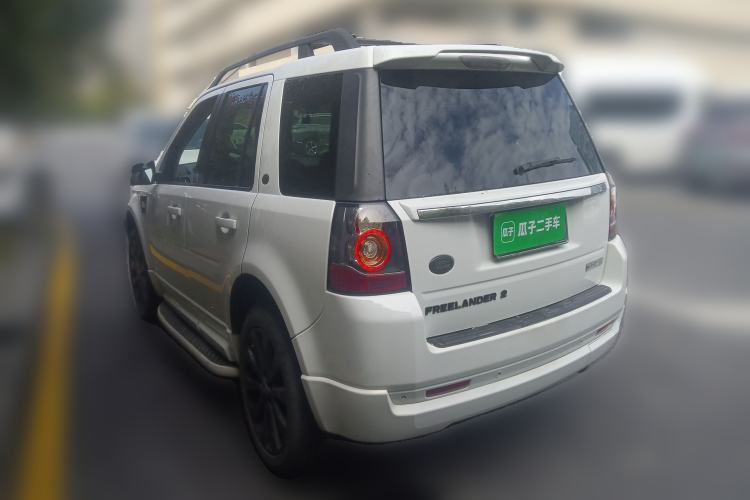Used Land Rover Freelander 2 2015 2.0T Si4 HSE Luxury Collector's Edition Rear Left 45 Deg