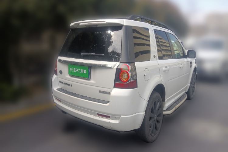 Used Land Rover Freelander 2 2015 2.0T Si4 HSE Luxury Collector's Edition Rear Right 45 Deg