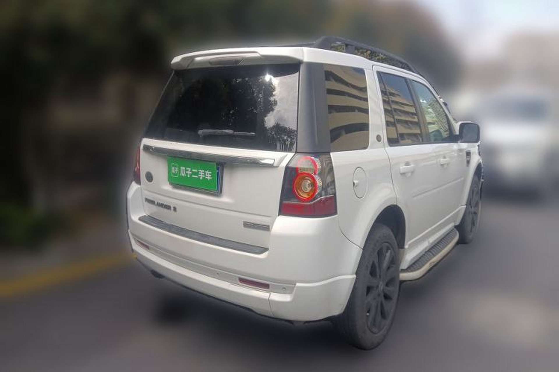 Used Land Rover Freelander 2 2015 2.0T Si4 HSE Luxury Collector's Edition Rear Right 45 Deg