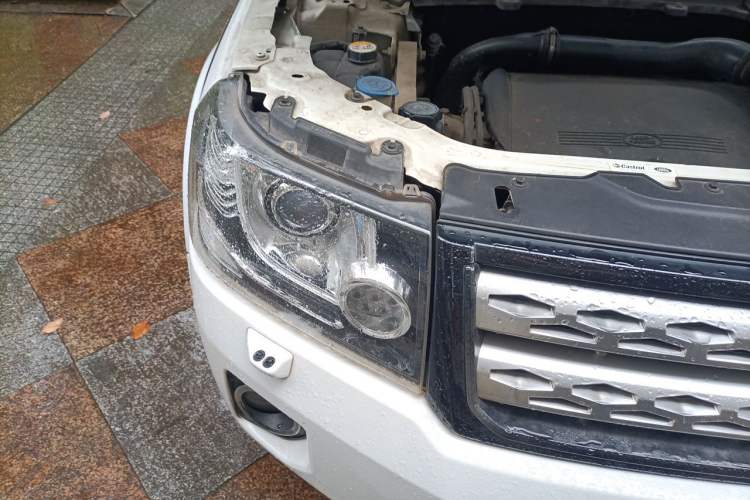 Used Land Rover Freelander 2 2015 2.2T SD4 XS Collector's Edition Right Front Headlight