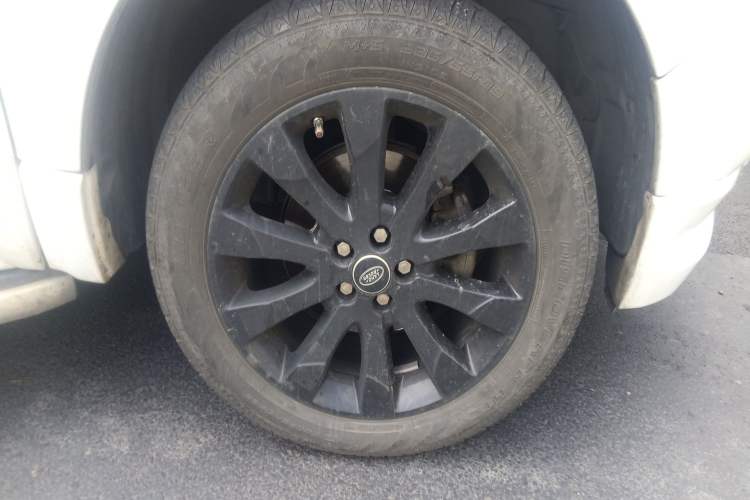 Used Land Rover Freelander 2 2015 2.0T Si4 HSE Luxury Collector's Edition Right Front Wheel Hub