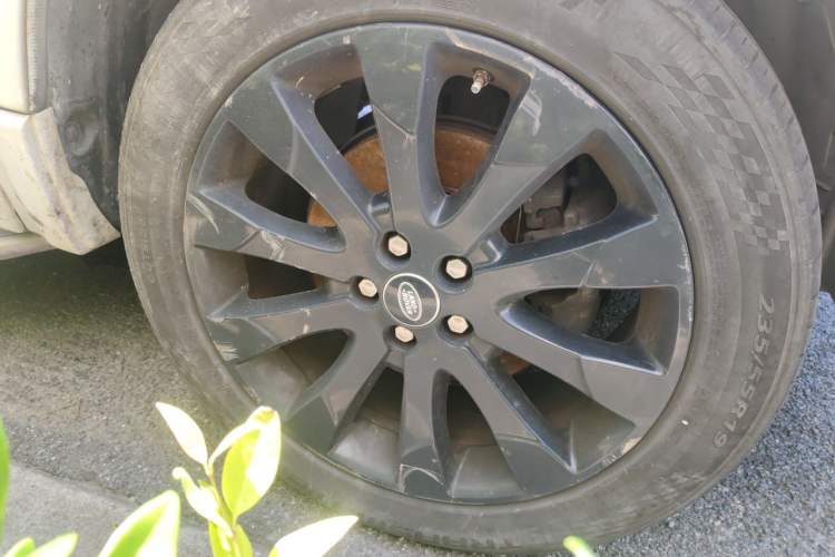 Used Land Rover Freelander 2 2015 2.0T Si4 HSE Luxury Collector's Edition Right Front Wheel Hub