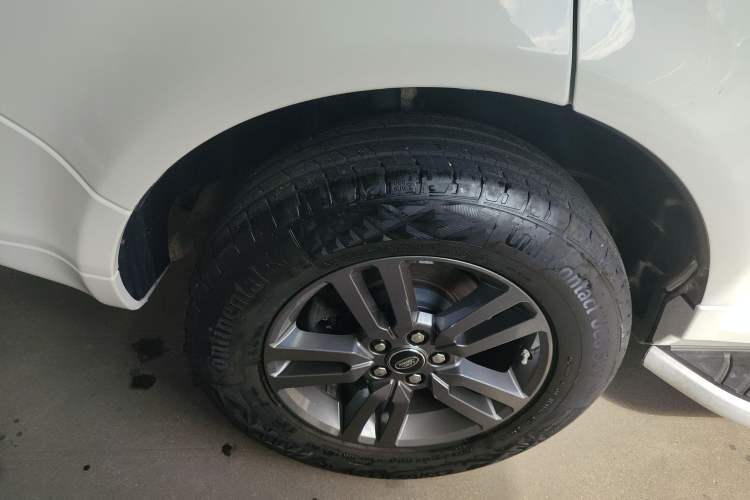 Used Land Rover Freelander 2 2015 2.0T Si4 XS Collection Edition Right Rear Wheel Hub