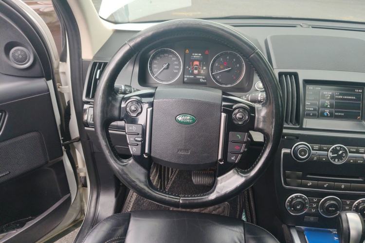 Used Land Rover Freelander 2 2015 2.0T Si4 HSE Luxury Collector's Edition Steering Wheel
