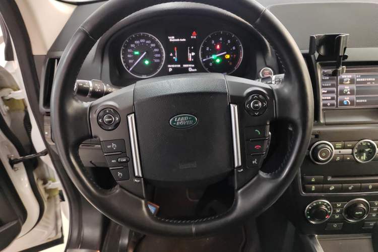Used Land Rover Freelander 2 2015 2.0T Si4 XS Collection Edition Steering Wheel