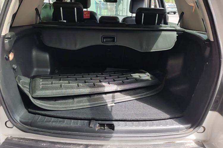 Used Land Rover Freelander 2 2015 2.0T Si4 HSE Luxury Collector's Edition Trunk