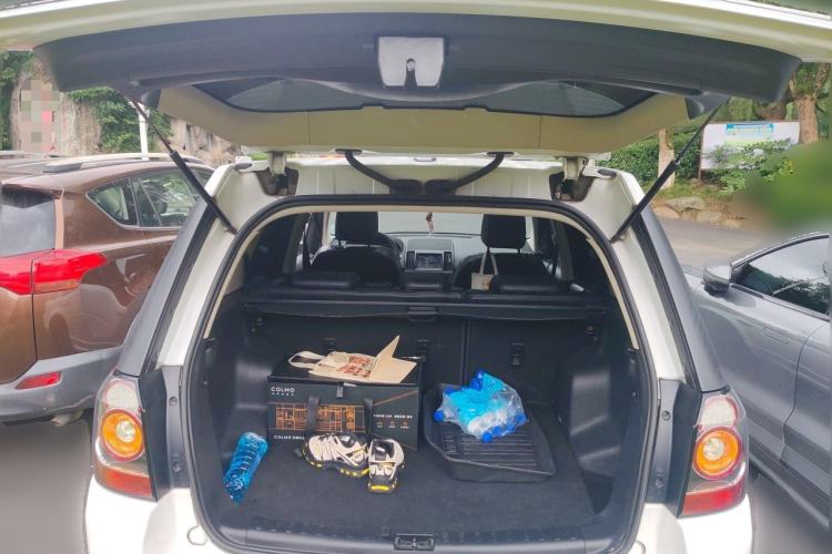 Used Land Rover Freelander 2 2015 2.0T Si4 HSE Luxury Collector's Edition Trunk