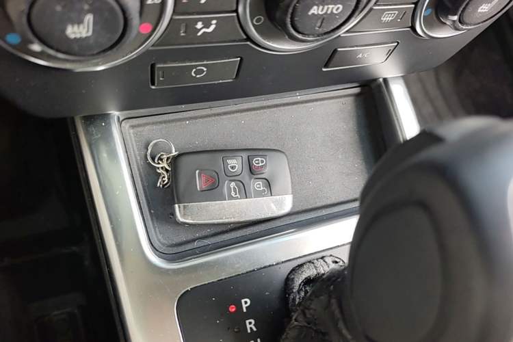 Used Land Rover Freelander 2 2015 2.0T Si4 HSE Luxury Collector's Edition Vehicle Key