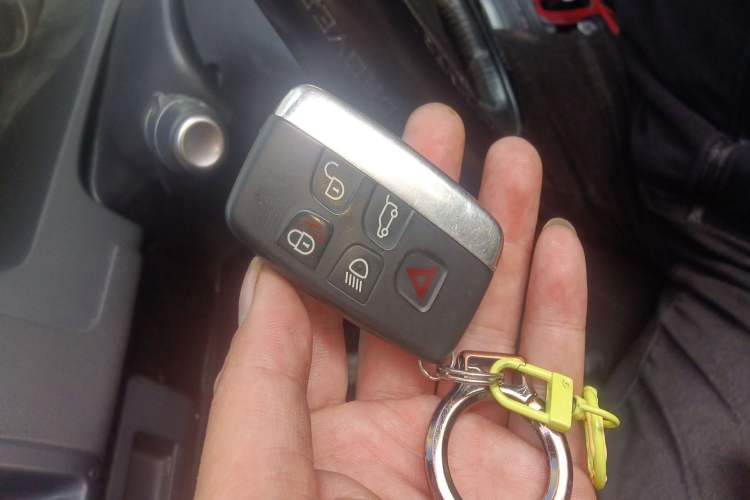 Used Land Rover Freelander 2 2015 2.0T Si4 HSE Luxury Collector's Edition Vehicle Key