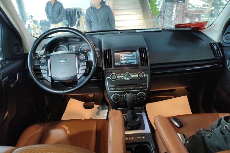 Used Land Rover Freelander 2 2015 2.0T Si4 HSE Luxury Collector's Edition Center Console