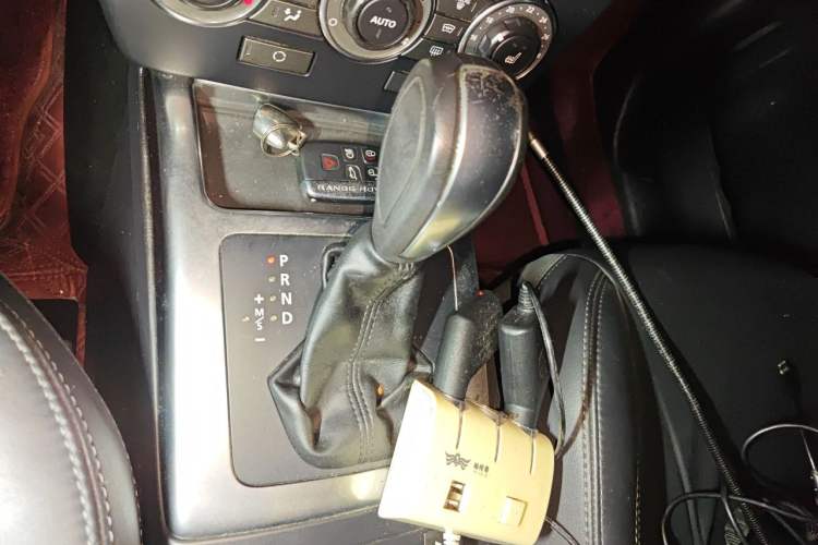 Used Land Rover Freelander 2 2015 2.0T Si4 HSE Luxury Collector's Edition Gear Lever