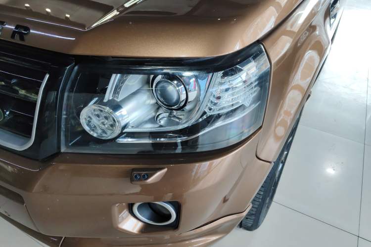Used Land Rover Freelander 2 2015 2.0T Si4 HSE Luxury Collector's Edition Left Front Headlight