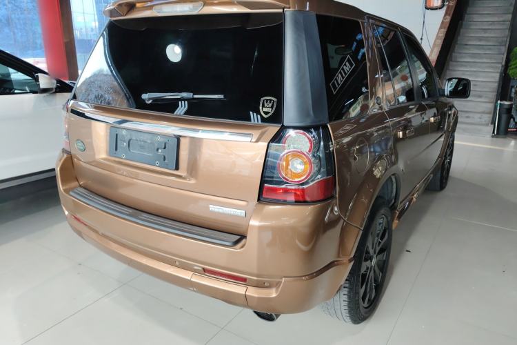 Used Land Rover Freelander 2 2015 2.0T Si4 HSE Luxury Collector's Edition Rear Right 45 Deg