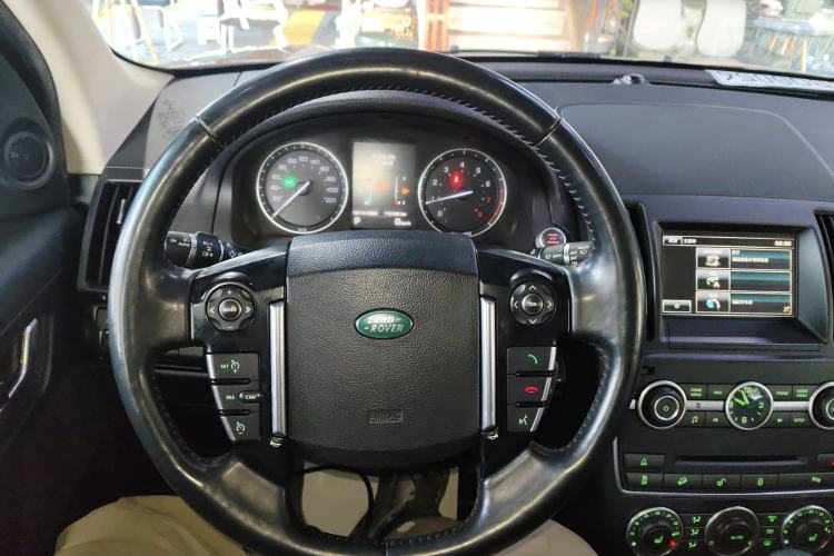 Used Land Rover Freelander 2 2015 2.0T Si4 HSE Luxury Collector's Edition Steering Wheel
