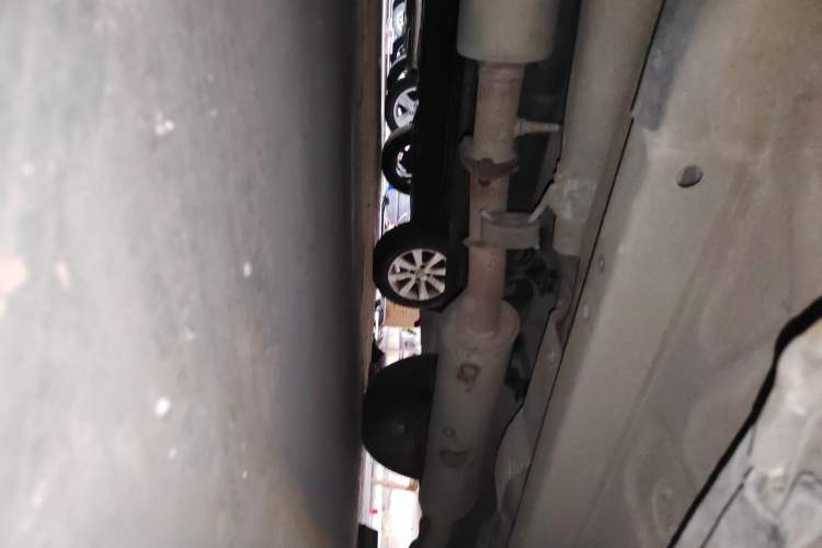 Used Land Rover Freelander 2004 2.5 V6 Chassis Front Left