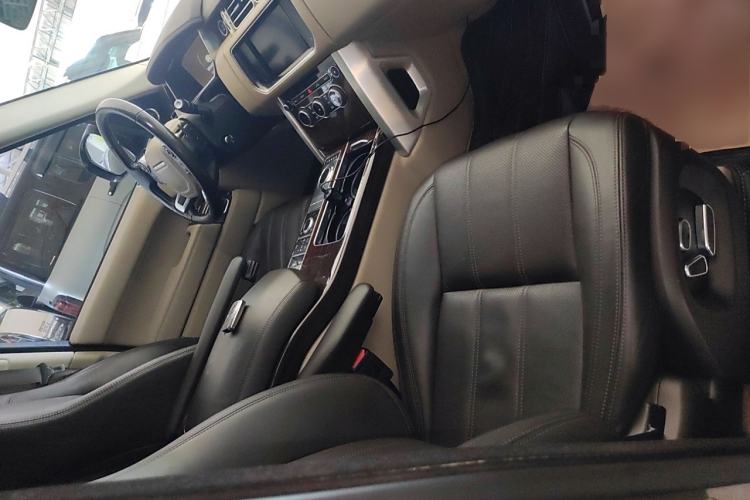 Used Land Rover Range 2015 3.0 SC V6 Vogue Right Front Seat