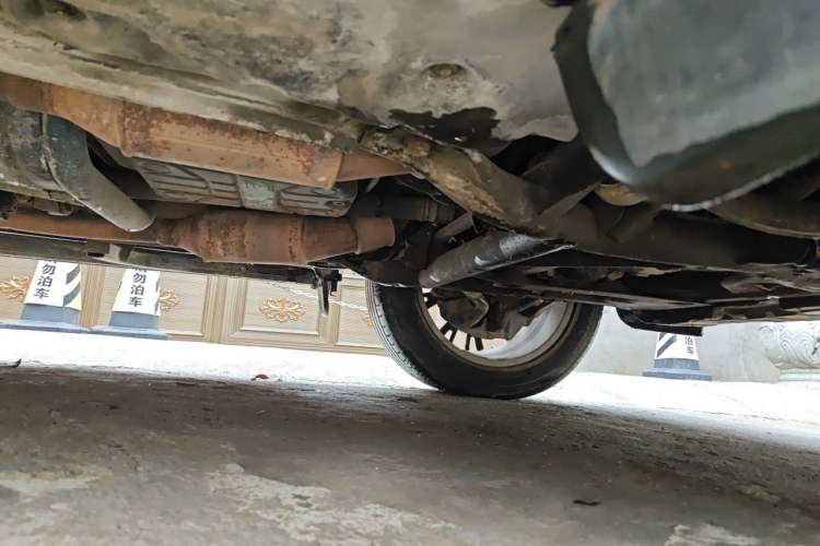 Used Land Rover Range 2005 4.4 Chassis Front Right