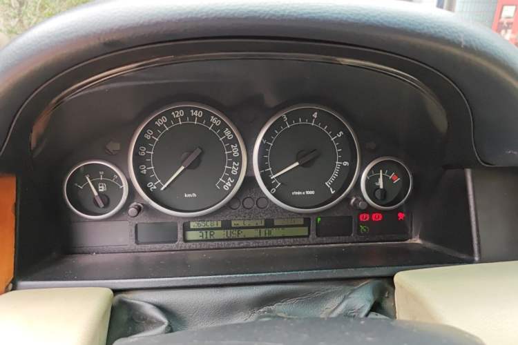 Used Land Rover Range 2005 4.4 Instrument Cluster