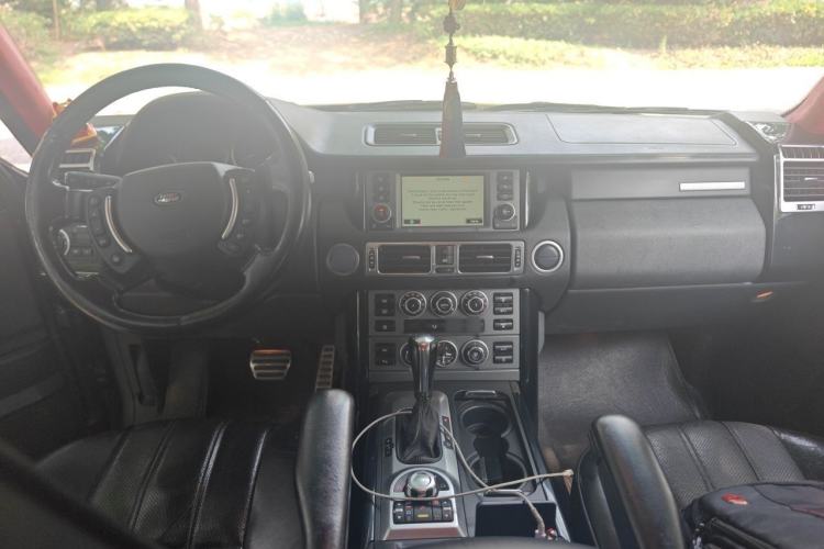 Used Land Rover Range 2007 4.2 SC V8 Center Console