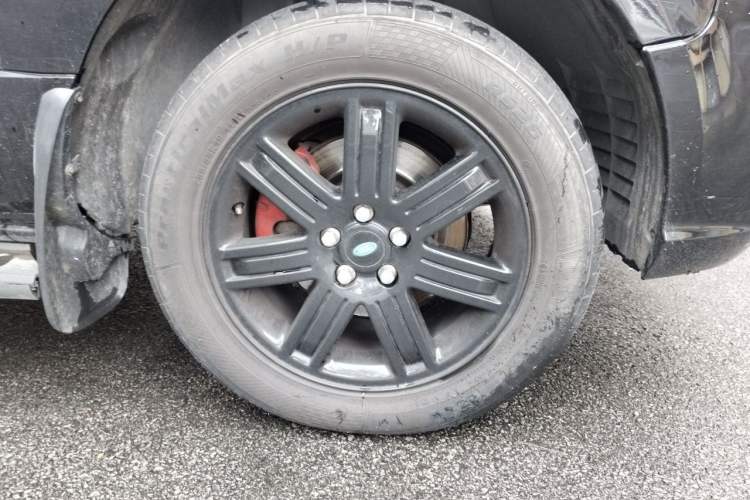 Used Land Rover Range 2007 V8 4.4 Right Front Wheel Hub