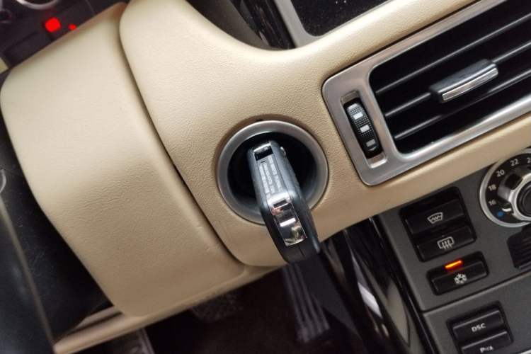 Used Land Rover Range 2007 V8 4.4 Vehicle Key