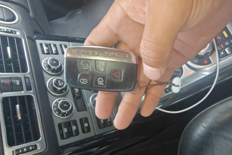 Used Land Rover Range 2007 4.2 SC V8 Vehicle Key