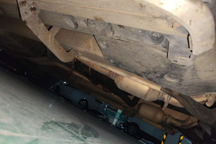 Used Land Rover Range 2010 3.6 TDV8 HSE Chassis Front Right