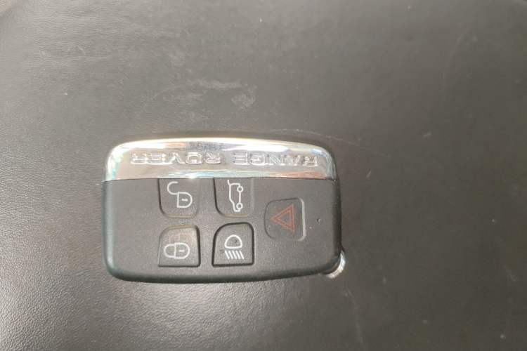 Used Land Rover Range 2010 5.0 NA V8 HSE Vehicle Key