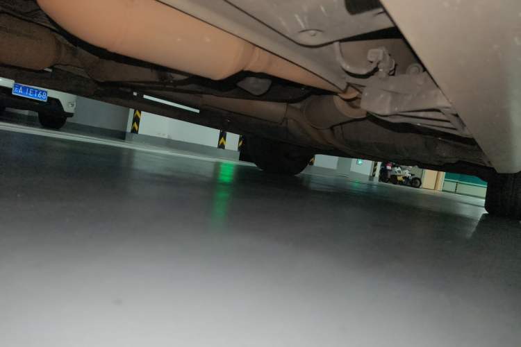 Used Land Rover Range 2010 5.0 NA V8 HSE Chassis Front Left