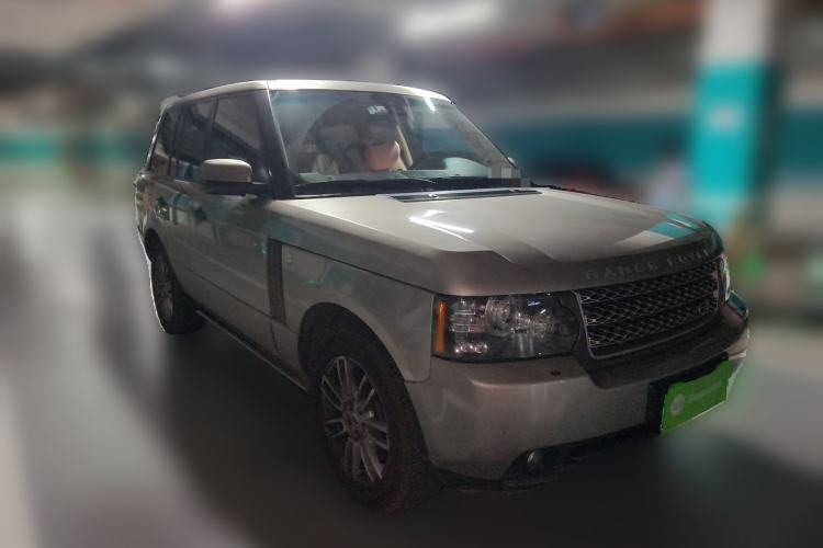 Used Land Rover Range 2010 5.0 NA V8 HSE Front Right 45 Deg