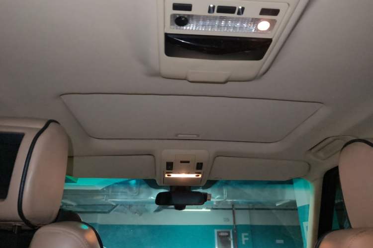 Used Land Rover Range 2010 5.0 NA V8 HSE Headliner