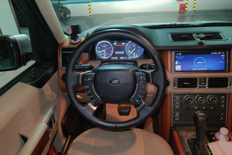 Used Land Rover Range 2010 5.0 NA V8 HSE Steering Wheel