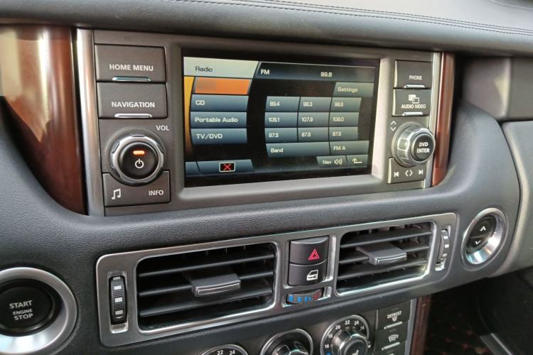 Used Land Rover Range 2010 5.0 NA V8 HSE Audio And AC Panel