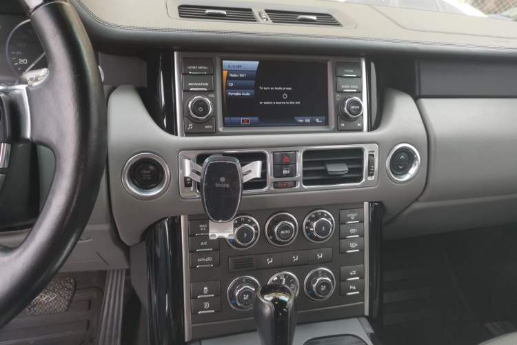 Used Land Rover Range  Audio And AC Panel