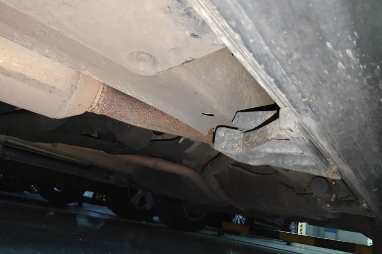Used Land Rover Range 2010 3.6 TDV8 HSE Chassis Front Left