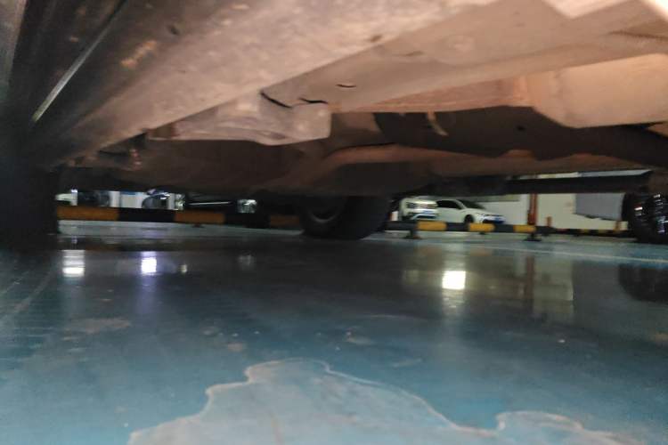 Used Land Rover Range 2010 3.6 TDV8 HSE Chassis Front Right