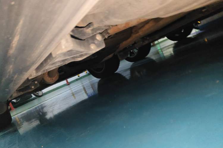 Used Land Rover Range 2010 3.6 TDV8 HSE Chassis Rear Left