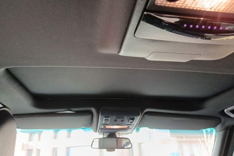 Used Land Rover Range 2010 5.0 NA V8 HSE Headliner