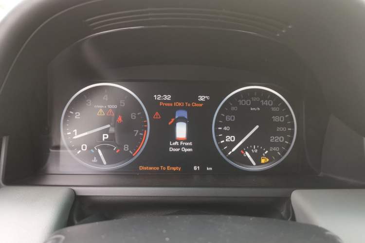 Used Land Rover Range  Instrument Cluster