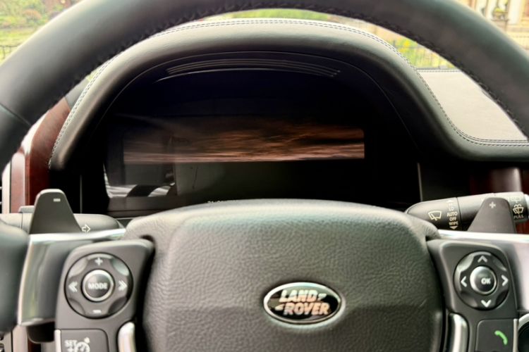 Used Land Rover Range 2010 5.0 NA V8 HSE Interior 4