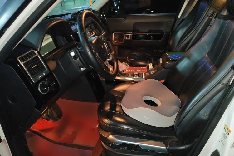 Used Land Rover Range 2010 3.6 TDV8 HSE Left Front Seat